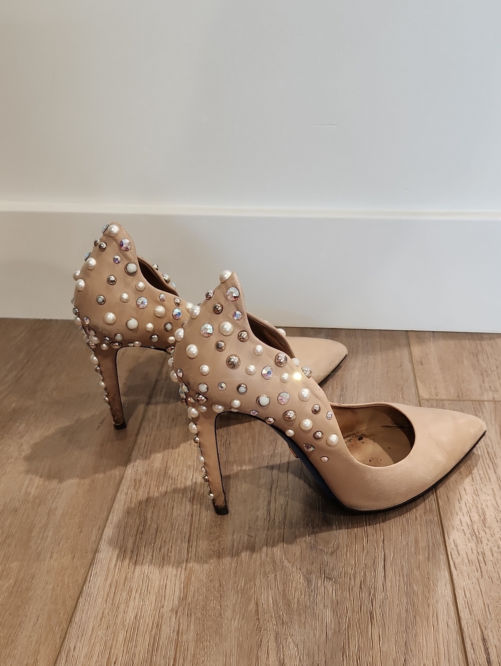 Loriblu Bijoux Made In Italy Beige Pearl-Embellished Stiletto Pumps Size 39